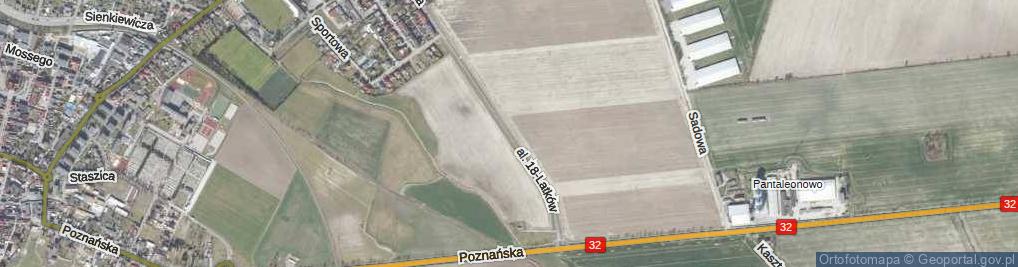 Zdjęcie satelitarne Aleja 18-Latków al.